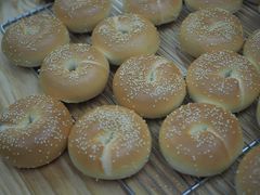 贝果-啊噗吐呦现场烘焙(麦凯乐店)