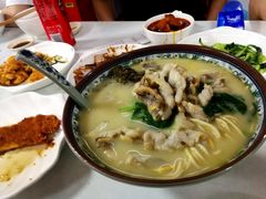 招牌黄鱼面-明呈黄鱼面馆(斜土路店)