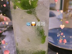 -梅龙镇广场