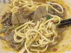 -方铲铲·成都板凳面(滨江银泰店)