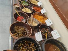 -阿山卓·野生菌火锅·纳西火塘烤肉