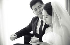 -拾年·定制婚纱摄影
