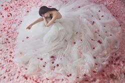 -雪中彩影婚纱摄影·微光艺术中心