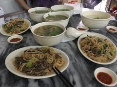 -飞厦老二手槌牛肉丸店