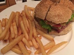 汉堡-Geneva日内瓦餐厅(西郊宝成花苑店)