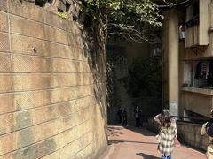 -白象居