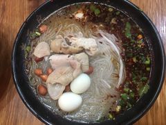 红汤啥都不加-青石桥老瓦房肥肠粉总店(青石桥总店)