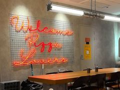 -必胜客(港城新天地店)