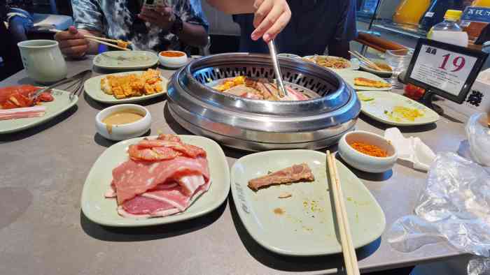 韩盛自助烤肉(兰州中心店)-"在兰州中心转了一大圈不知道吃什么好,走