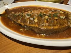 红烧武昌鱼-莲餐厅·湖北菜·藕汤老手艺(愚园路店)