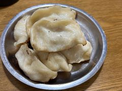 -黄阿姨锅贴大王(万航渡路店)