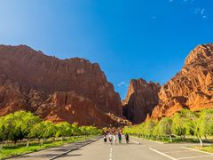 -天山神秘大峡谷