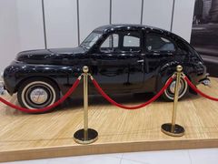 -杭州中沃沃尔沃4S店(滨江区店)