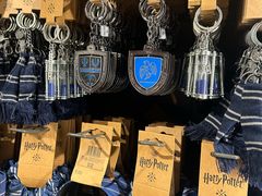 -九又四分之三站台哈利波特商店
