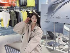 -王府井奥莱棋盘山小镇