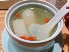 竹荪鸽蛋汤-竹里馆·淮扬菜·功夫茶(老门东店)