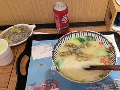 -鲜越鲜鱼粉(财富购物中心店)