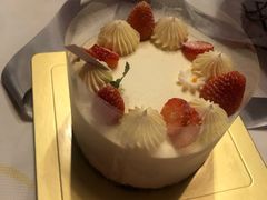 日式牛乳草莓蛋糕-福气鲜活面包·生日蛋糕