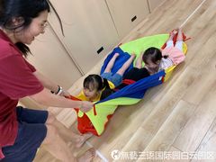-无艺三语日托早教Arti School(高尔夫园区)