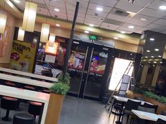 大堂-永和大王·现磨豆浆·卤肉饭(九亭SH085店)
