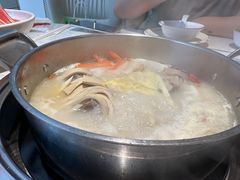-三人行骨头王火锅(长寿店)
