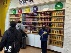 -m豆巧克力世界(上海世茂广场店)