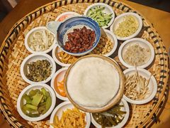 -包整·丝娃娃(一览甲秀楼风景店)