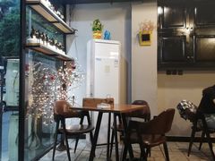 -陈员外正宗夹江烧烤(广福路店)