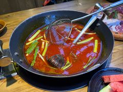 贵厨秘制红酸汤-贵厨酸汤牛肉(花果园国际中心店)