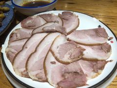 蒜泥酱肘子-關東雪东北菜(中庚漫游城店)