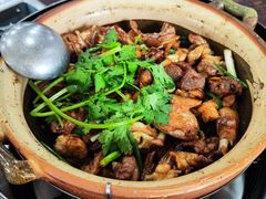 招牌土鸡煲-华仔土鸡店(创意产业园店)