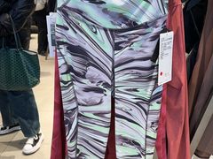 -lululemon(比斯特购物村店)