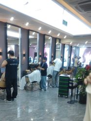 -藤野造型烫染·漂发