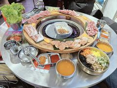 -玄希浪漫厨房·韩料烤肉(湖滨银泰in77店)
