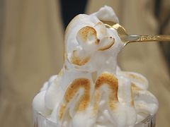 -Fridi Patisserie Cafe