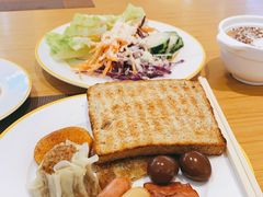 -昆山裕元花园酒店·温莎西餐厅