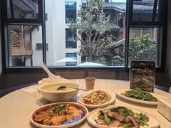 -华冠悠岚·庭院餐厅(青城后山店)