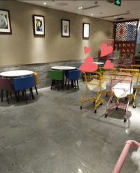 -萌兔星空蹦床撸兔馆