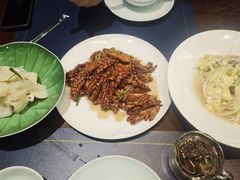 -湖畔鲁菜·二十年老字号餐厅(大明湖店)