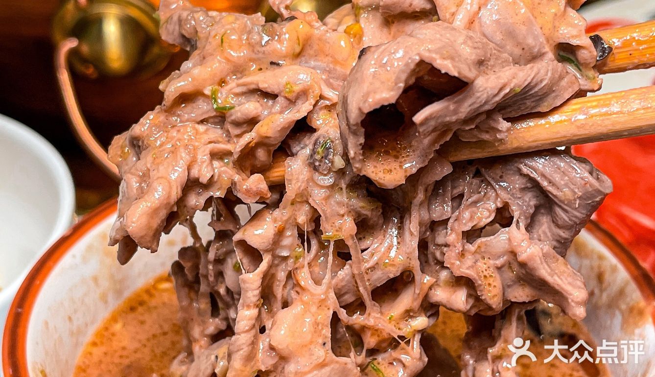 在成都！！！吃到正宗老北京铜锅涮肉！！！