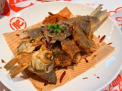 -肥肥虾庄·金牌油焖大虾(汉街SKP店)