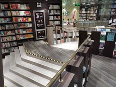 -钟书阁(群光广场店)
