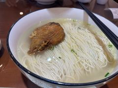 -百年老字号·观振兴蟹黄面·三虾面·苏式面(观前街富仁坊巷店)