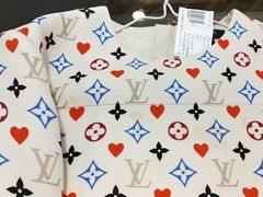 -爱革·洗衣改衣·洗鞋修鞋·洗包修包·奢侈品护理(宝地广场店)