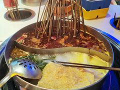 鸳鸯锅-钢管厂五区小郡肝串串香火锅(人民广场店)