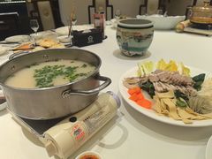 -梅花香里大酒店(郁金香路店)