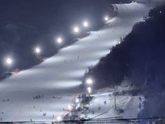 -棋盘山冰雪大世界