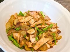 -江间有味·拼烧·鱼鲜·粤式靓汤(汉口江滩店)