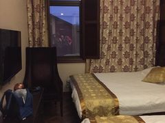 -十号名邸精品酒店（上海音乐学院店）(原复旦五官科医院店)