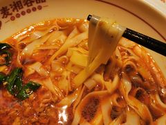 -呷佬·长沙手工米粉(金沙江路店)